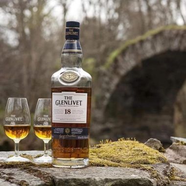 Glenlivet 18 Năm Hộp Gỗ