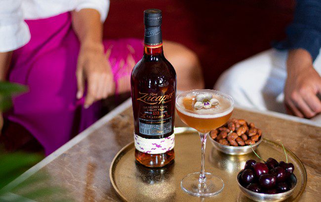 ZACAPA TIẾT LỘ CÁCH ĐÓNG CHAI HEAVENLY CASK - PHIÊN BẢN THỨ 3