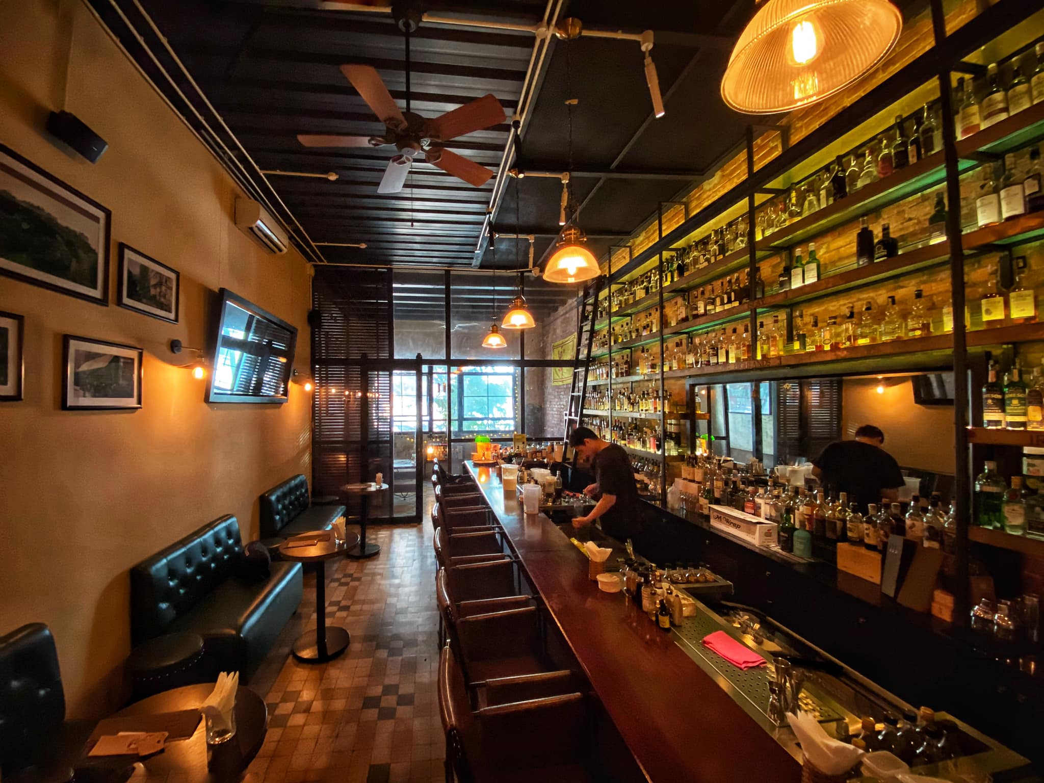 INTHE MOOD WHISKY BAR - QUẬN 1