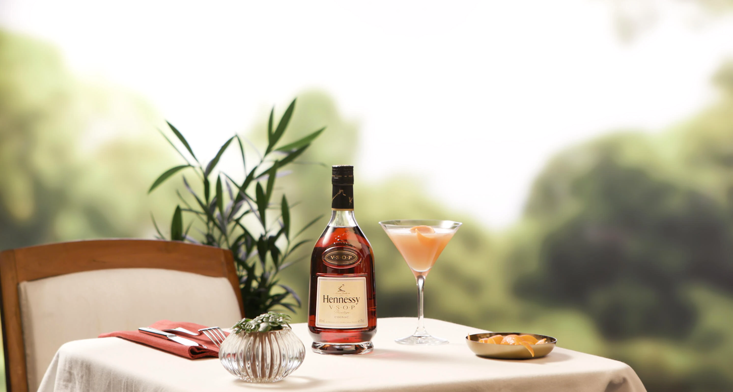 THƯỞNG THỨC RƯỢU COGNAC NHƯ MỘT CHUYÊN GIA